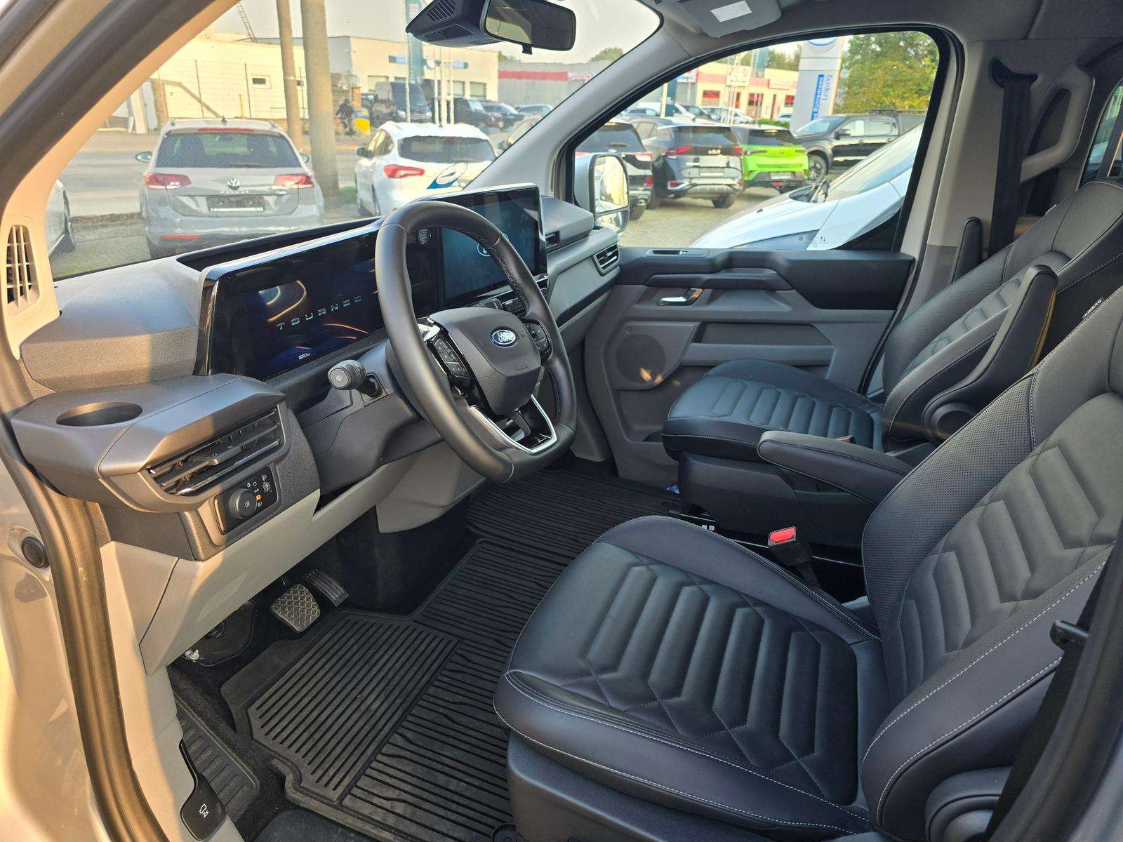 Fahrzeugbild eines Ford Tourneo Custom