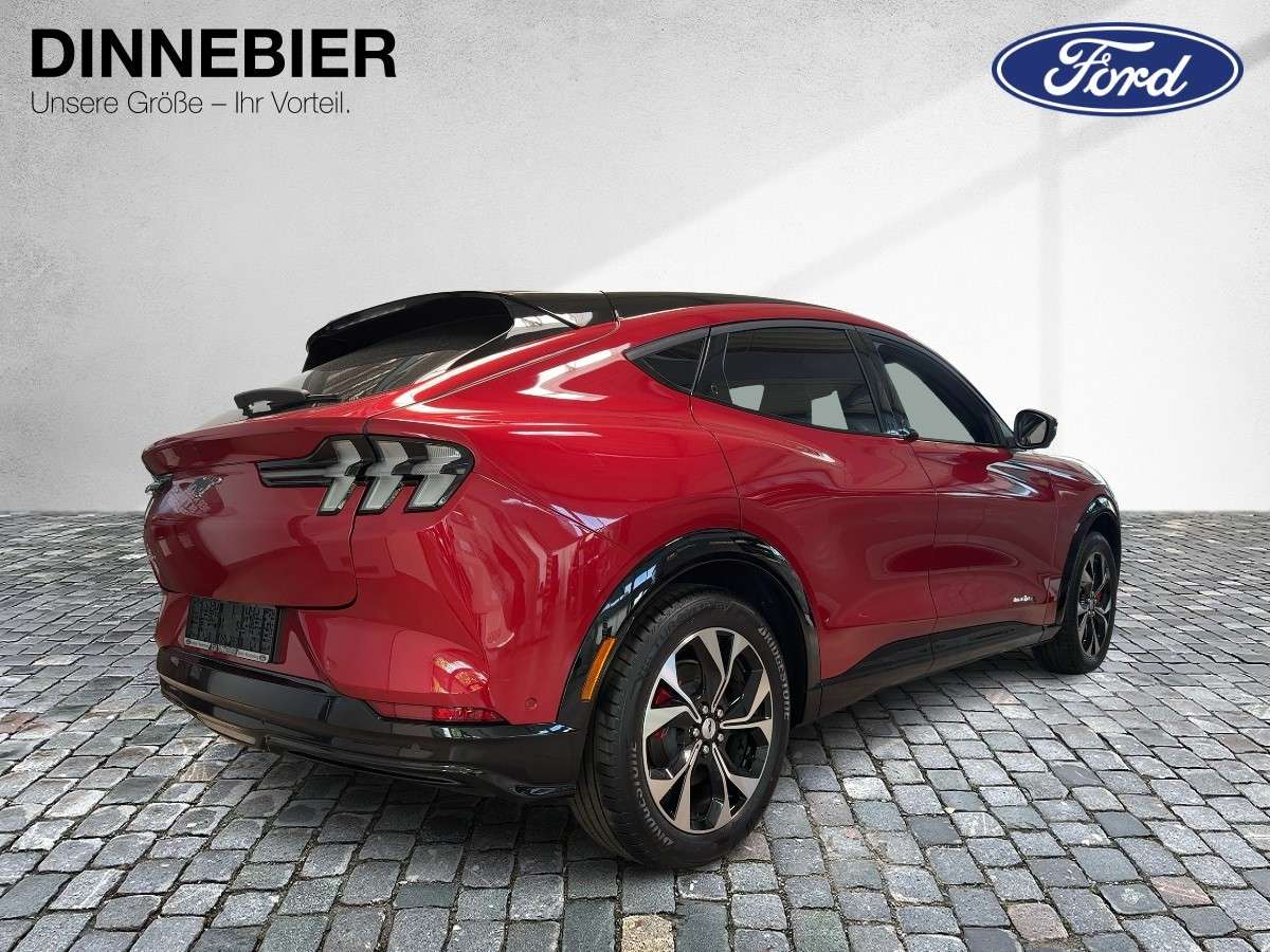 Fahrzeugbild eines Ford Mustang Mach-E