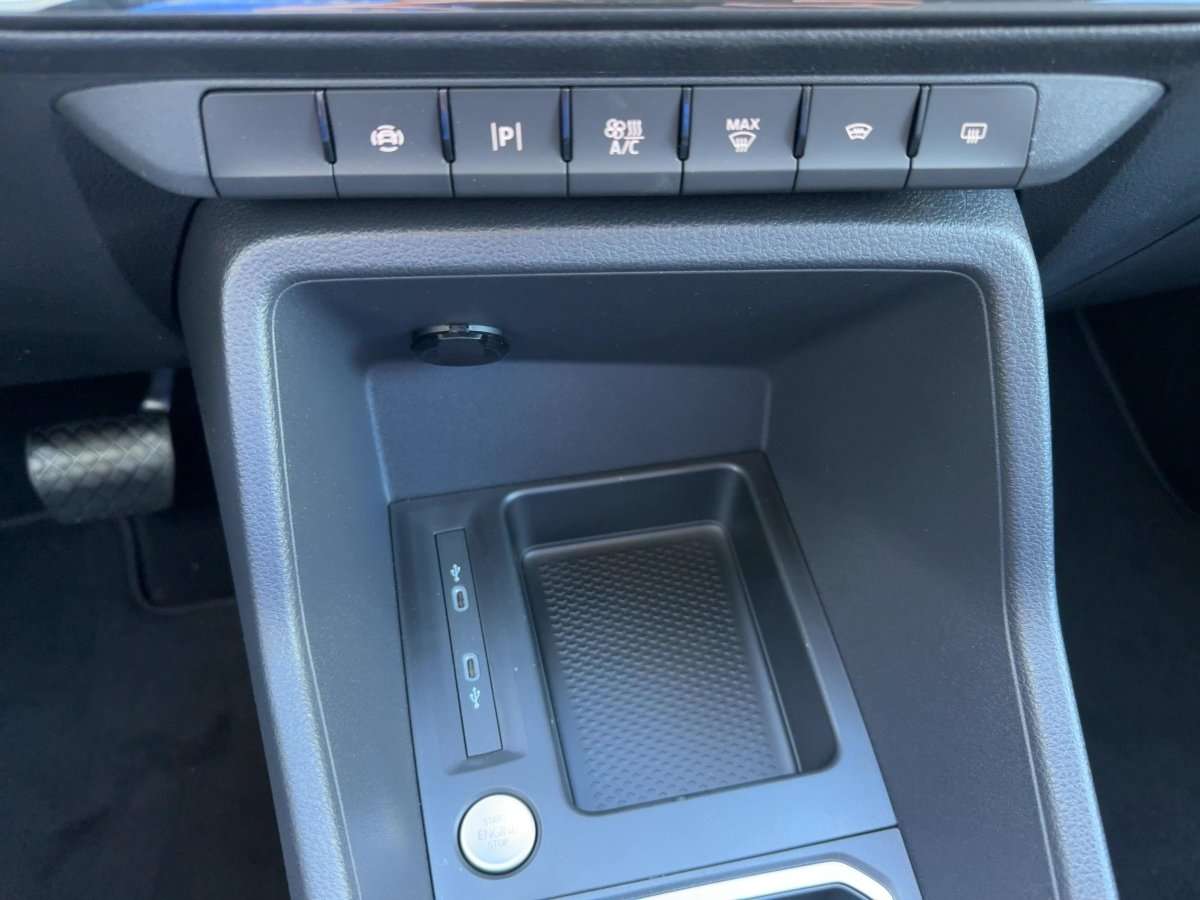 Fahrzeugbild eines Ford Grand Tourneo