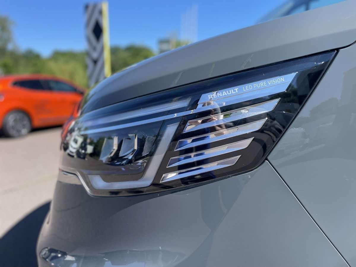 Fahrzeugbild eines Renault Trafic