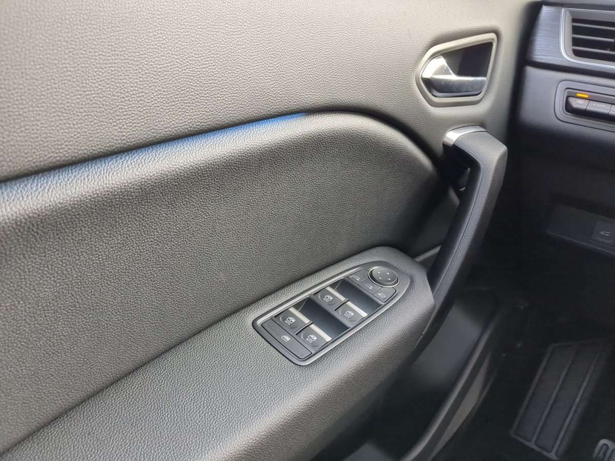 Fahrzeugbild eines Mitsubishi Grandis