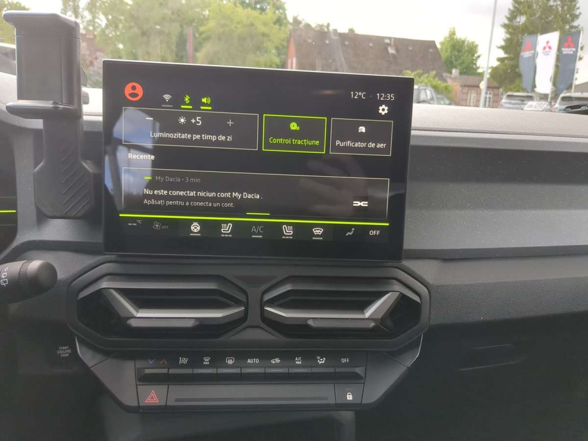 Fahrzeugbild eines Dacia Duster