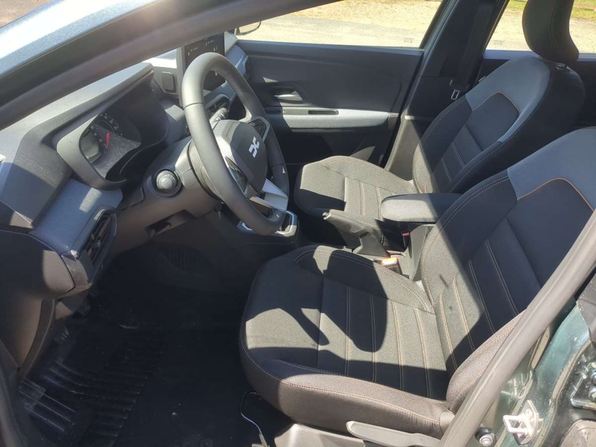 Fahrzeugbild eines Dacia Sandero