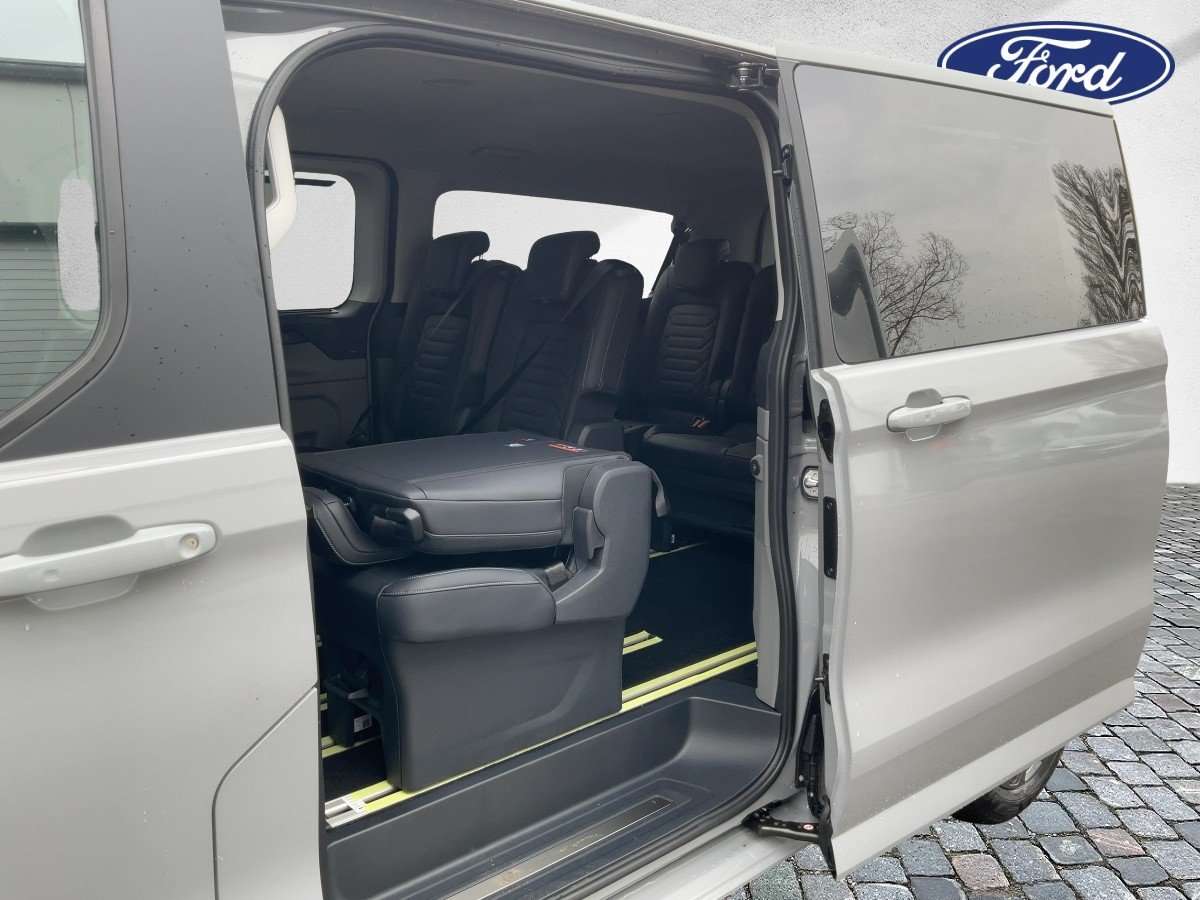Fahrzeugbild eines Ford Tourneo Custom