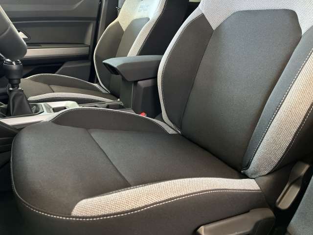 Fahrzeugbild eines Dacia Duster