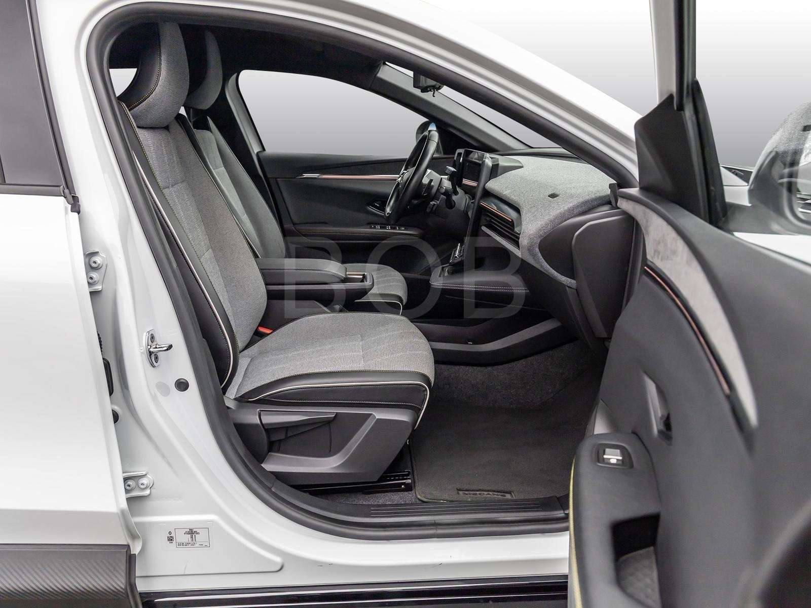 Fahrzeugbild eines Renault Megane E-TECH