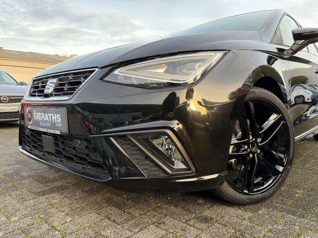 Fahrzeugbild eines SEAT Ibiza