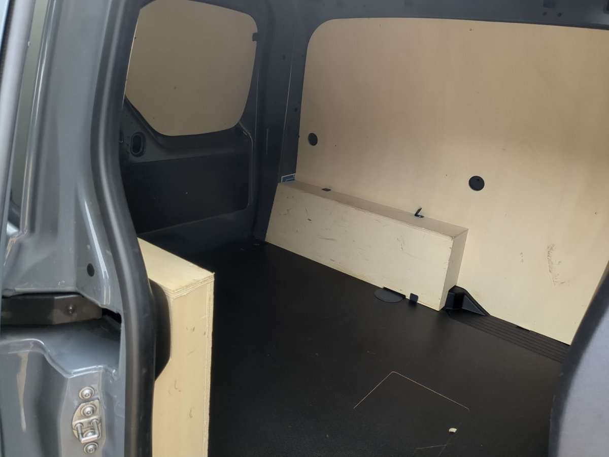 Fahrzeugbild eines Nissan Townstar