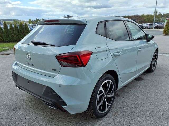 Fahrzeugbild eines SEAT Ibiza