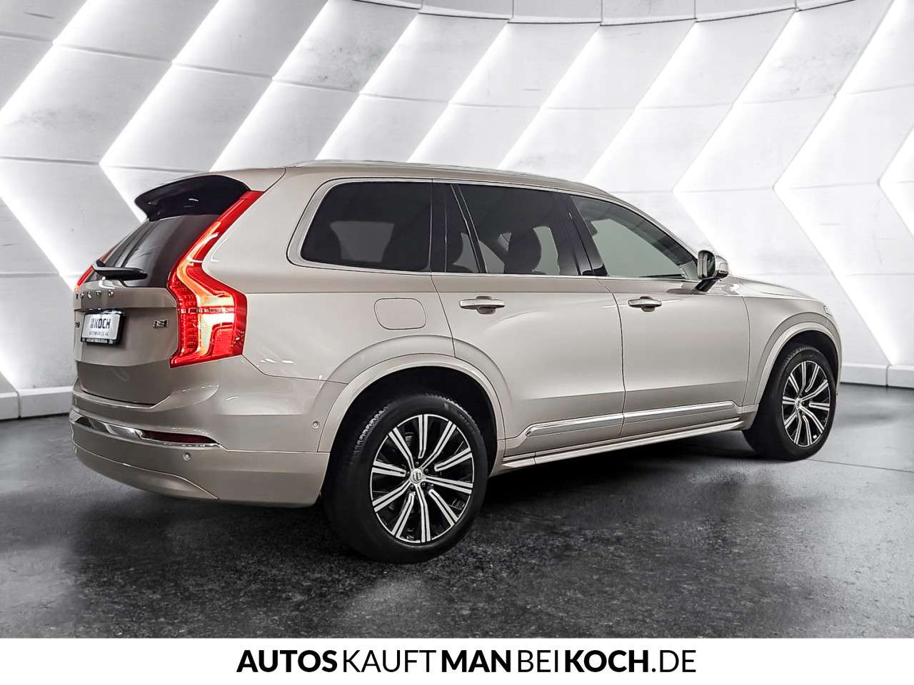 Fahrzeugbild eines Volvo XC90