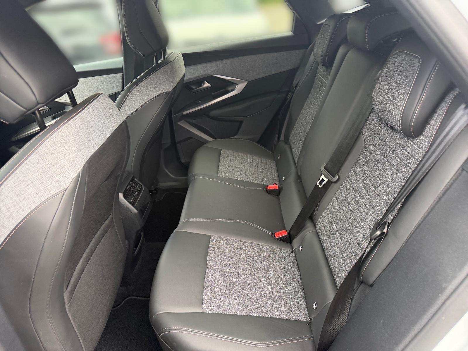 Fahrzeugbild eines Peugeot 3008