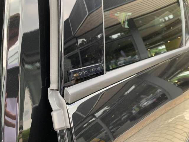 Fahrzeugbild eines Renault Rafale