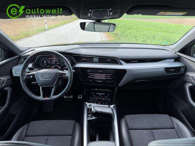 Fahrzeugbild eines Audi Q8 e-tron
