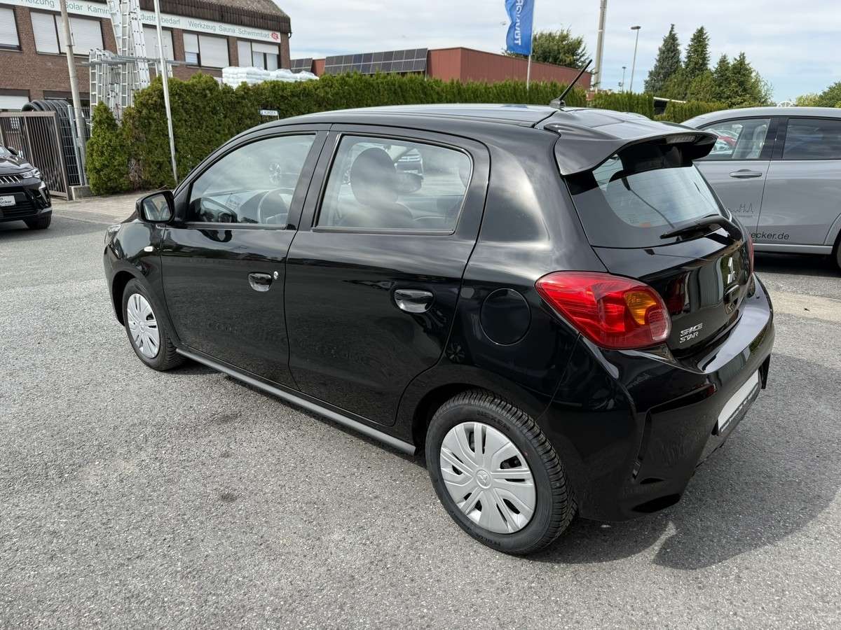 Fahrzeugbild eines Mitsubishi Space Star