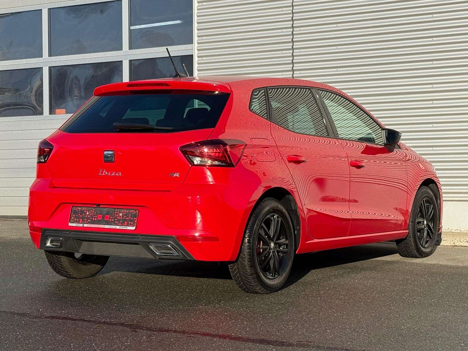 Fahrzeugbild eines SEAT Ibiza