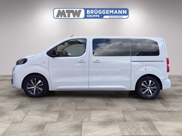 Fahrzeugbild eines Toyota Proace