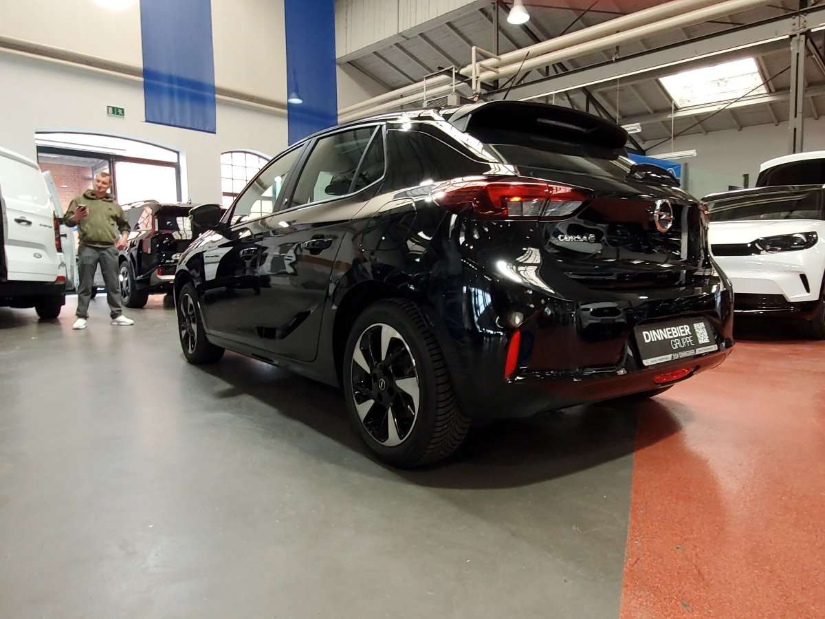 Fahrzeugbild eines Opel Corsa