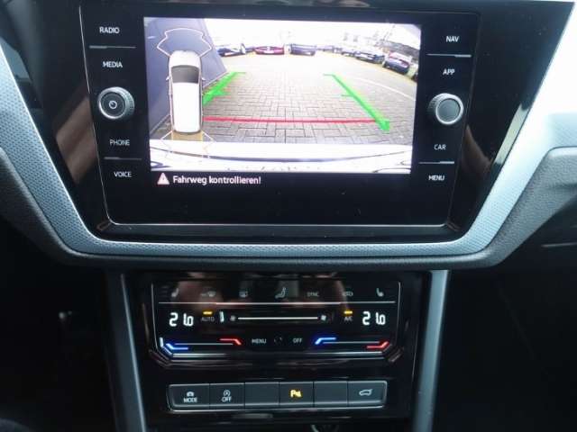 Fahrzeugbild eines Volkswagen Touran