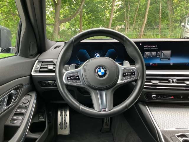 Fahrzeugbild eines BMW 3er-Reihe