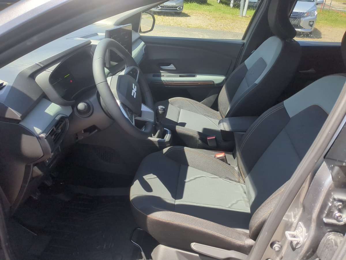 Fahrzeugbild eines Dacia Sandero
