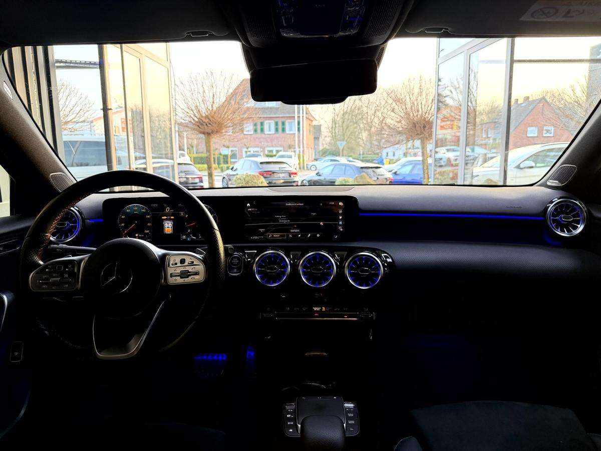 Fahrzeugbild eines Mercedes-Benz A-Klasse