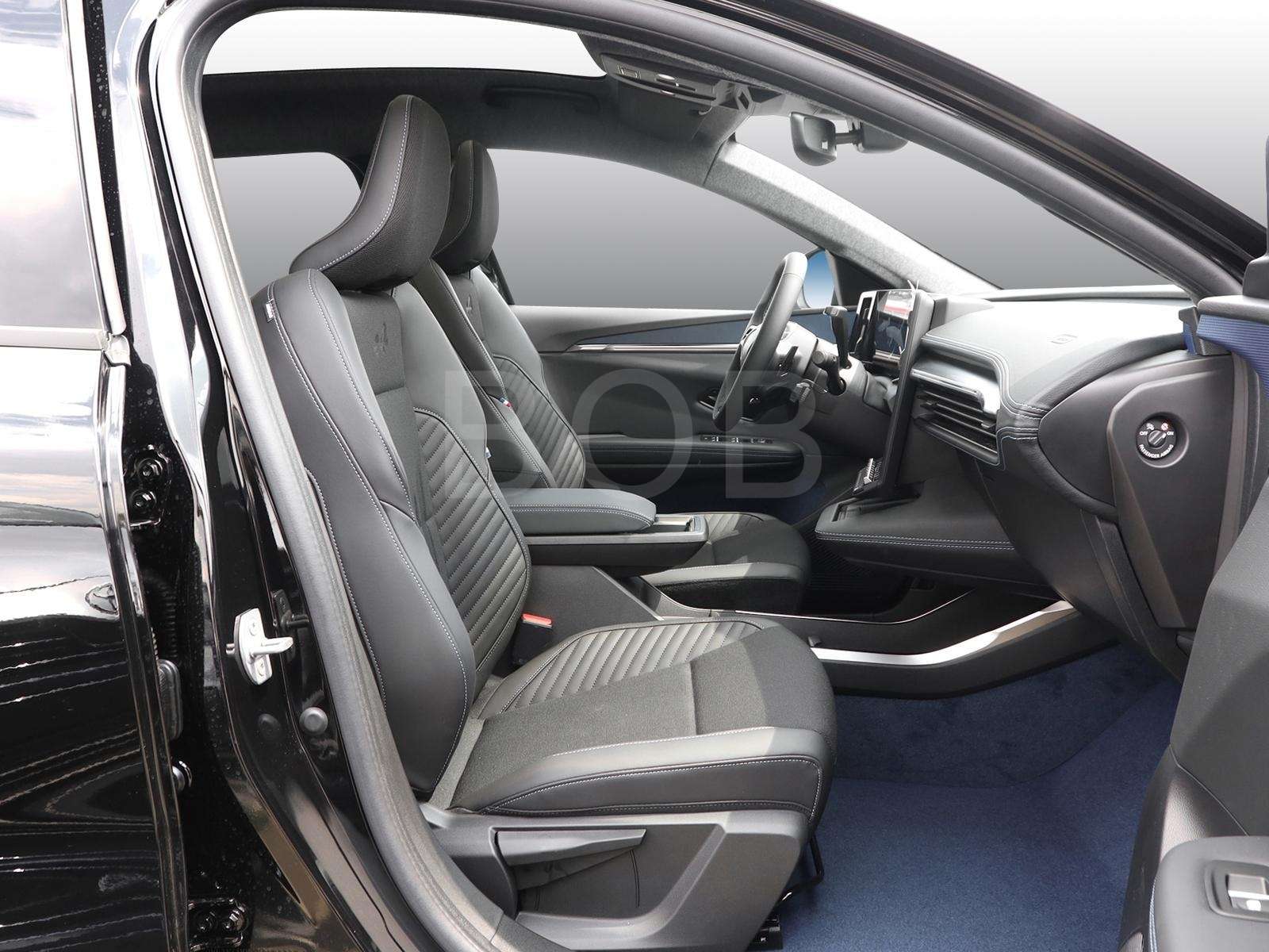 Fahrzeugbild eines Renault Scenic E-TECH