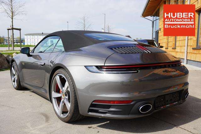 Fahrzeugbild eines Porsche 911