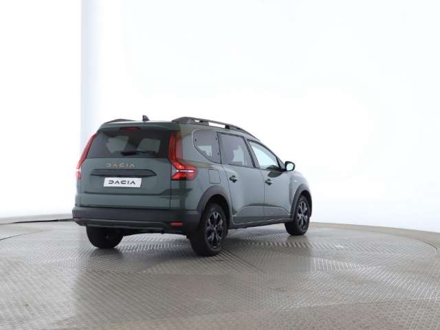 Fahrzeugbild eines Dacia Jogger