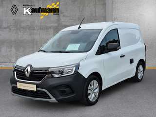 Schräge Frontansicht auf einen Renault Kangoo , freigestellt