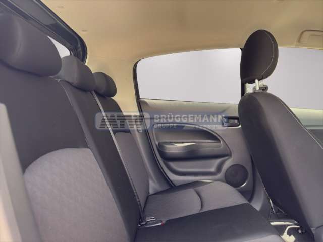 Fahrzeugbild eines Mitsubishi Space Star