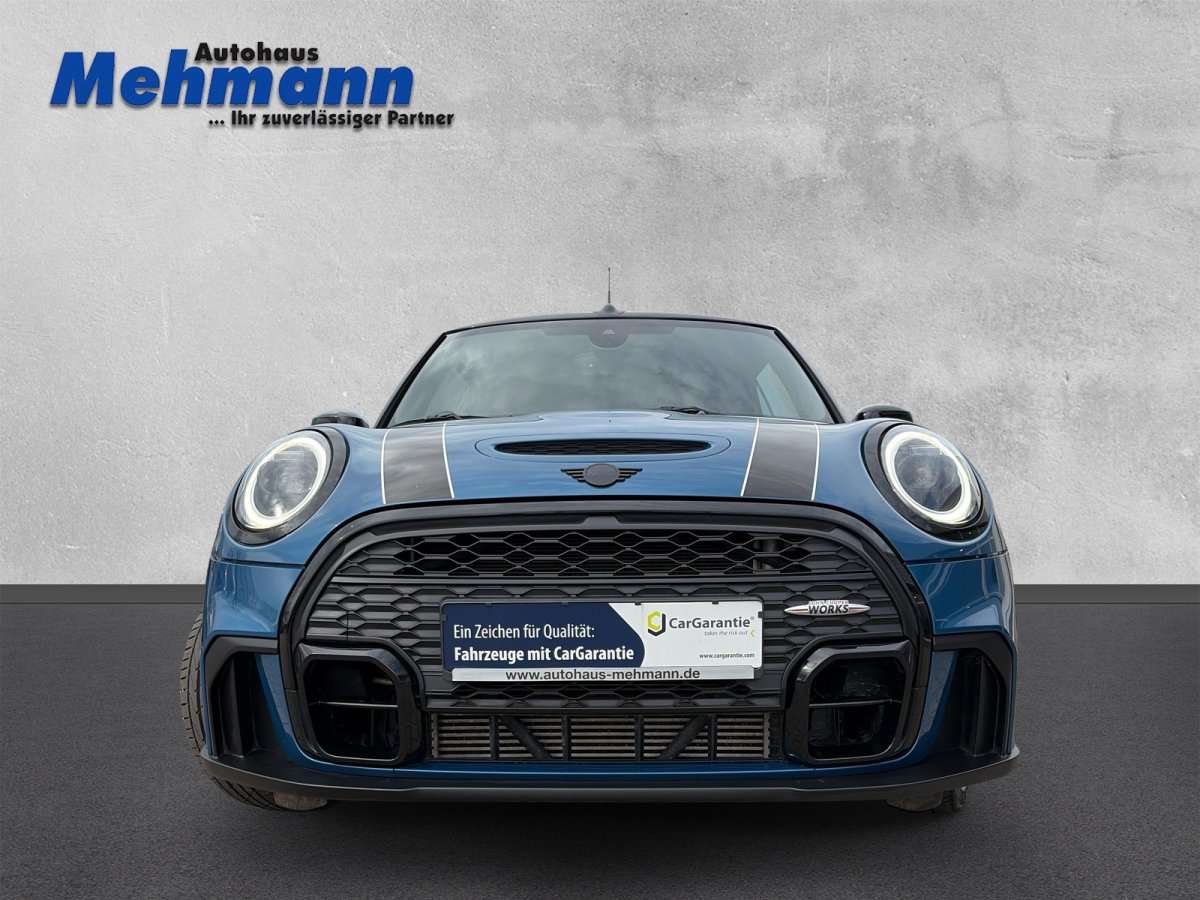 Fahrzeugbild eines MINI COOPER