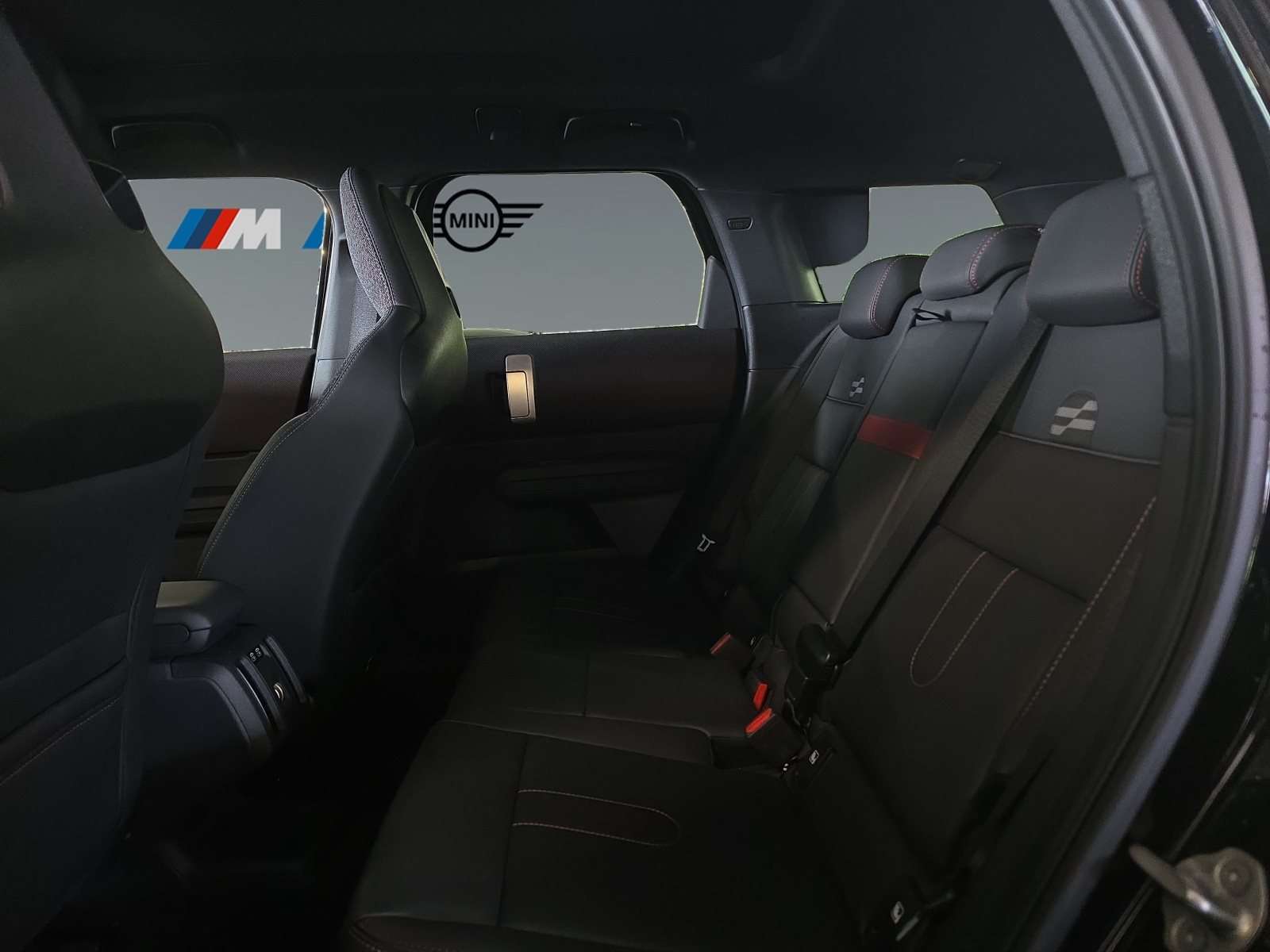 Fahrzeugbild eines MINI COOPER