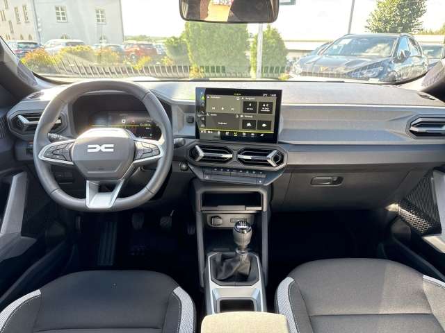 Fahrzeugbild eines Dacia Duster