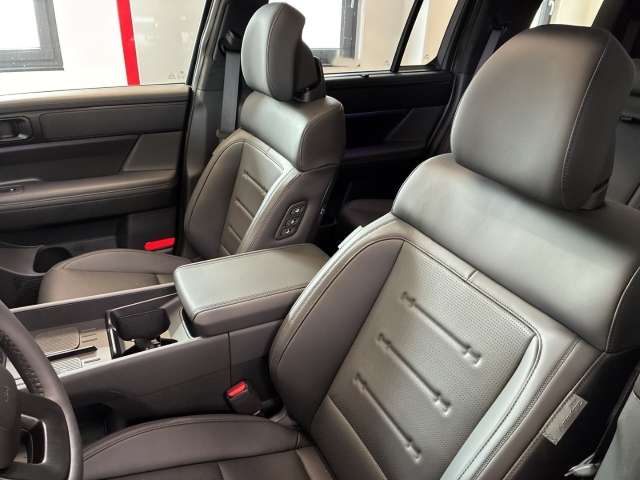Fahrzeugbild eines Hyundai Santa Fe