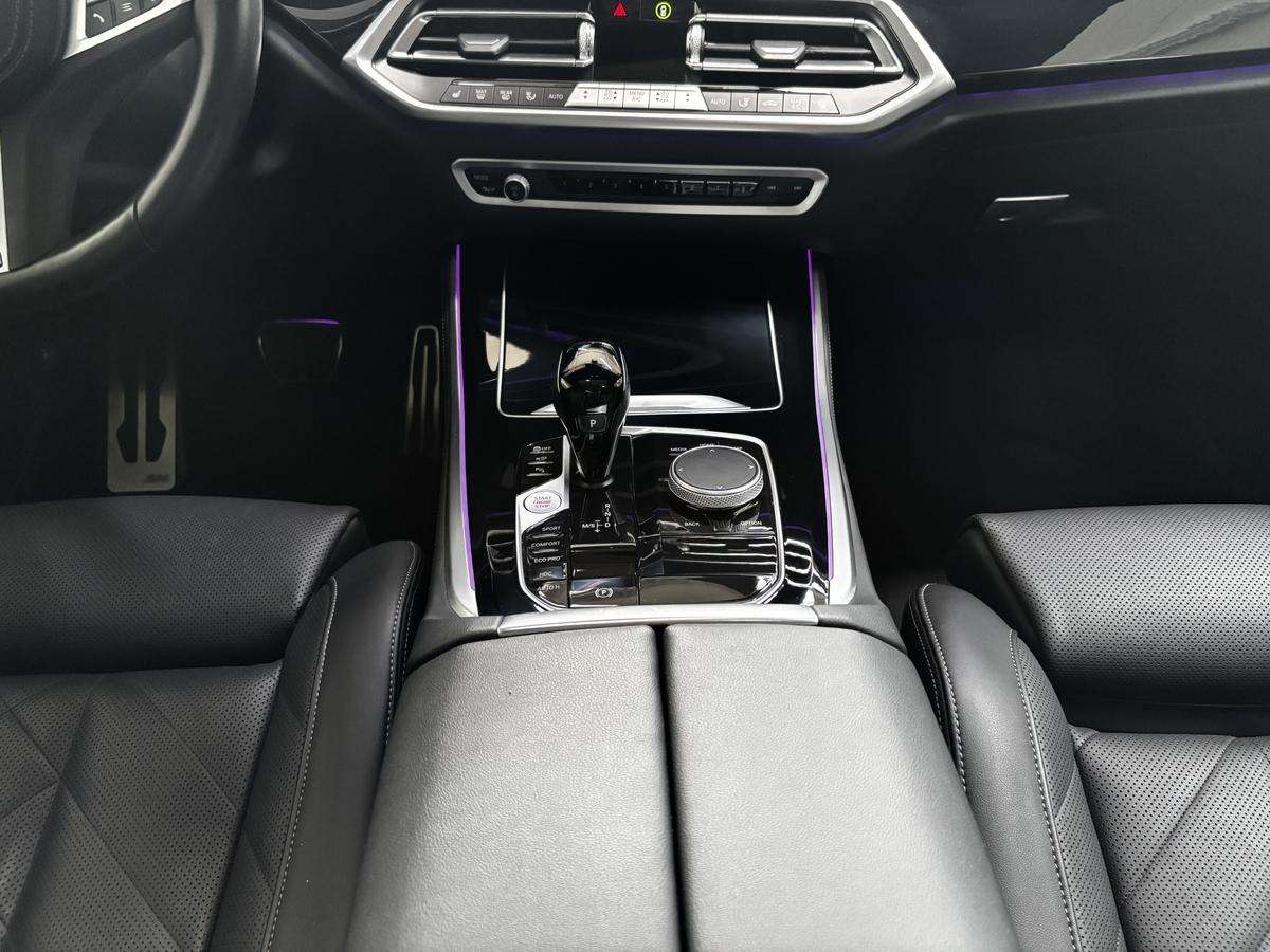 Fahrzeugbild eines BMW X5