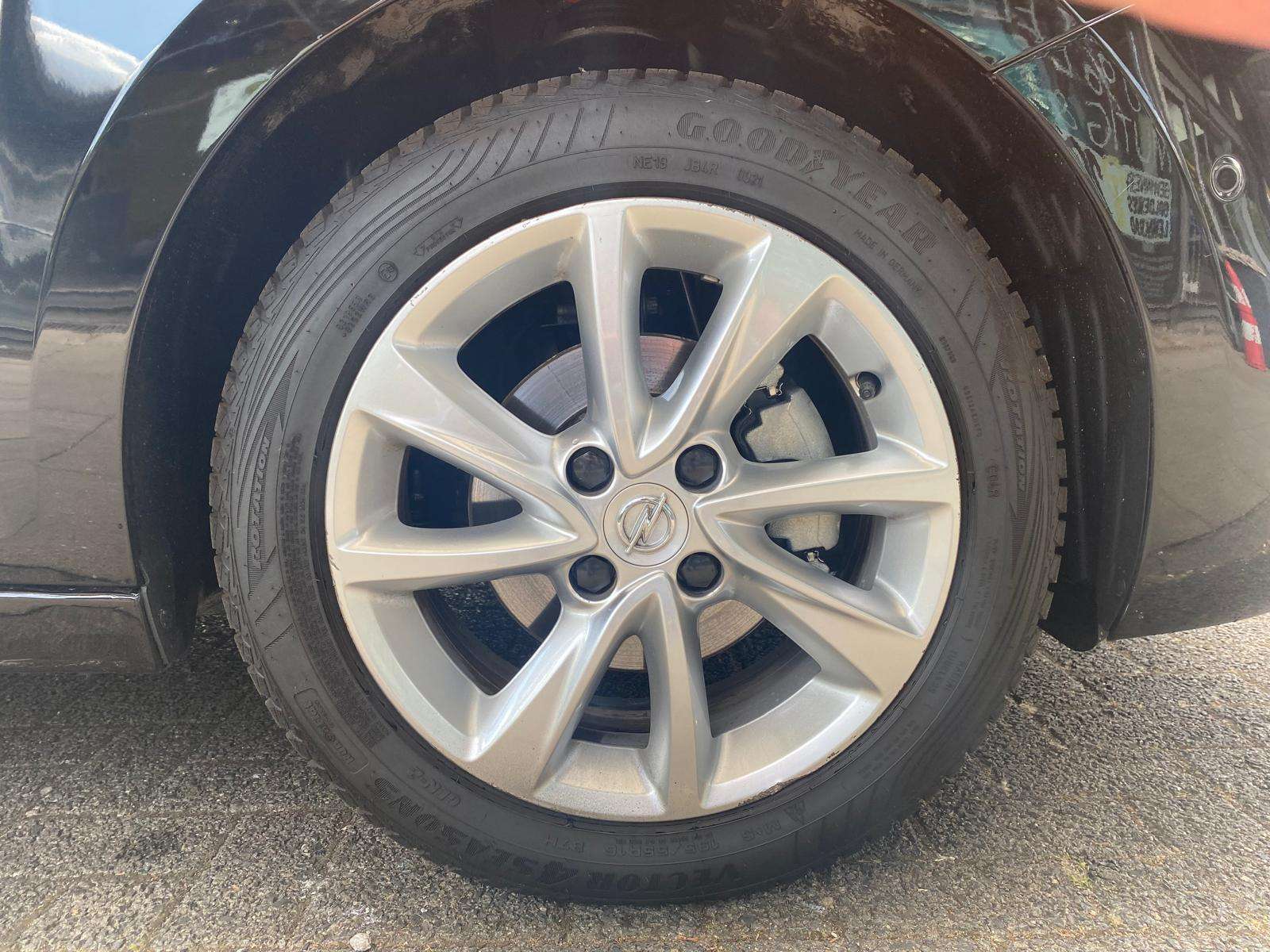 Fahrzeugbild eines Opel Corsa