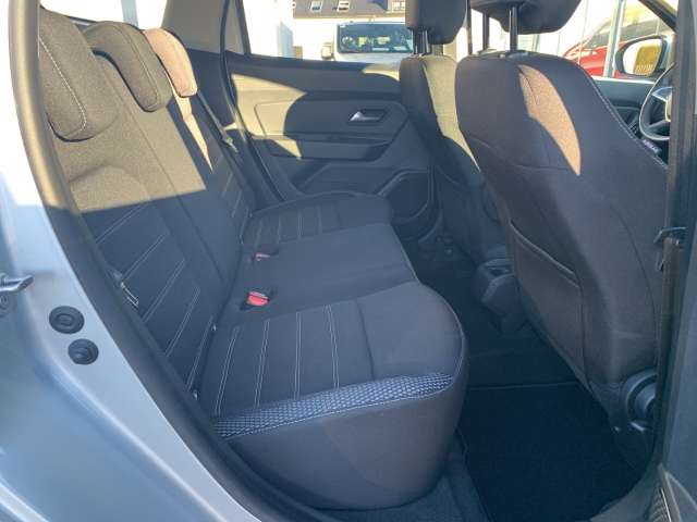 Fahrzeugbild eines Dacia Duster