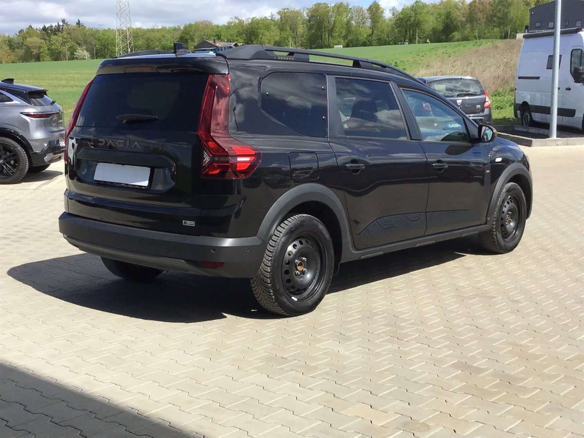 Fahrzeugbild eines Dacia Jogger