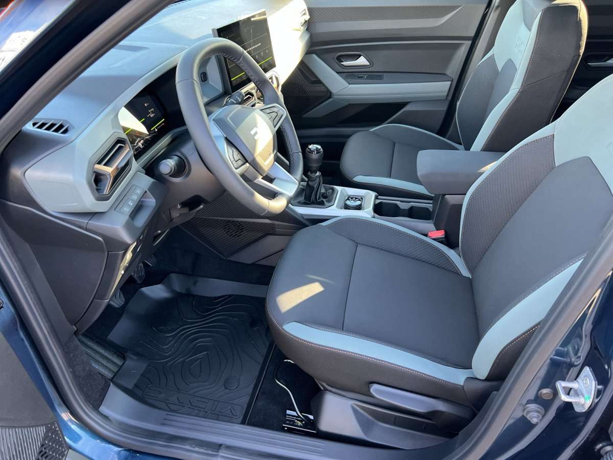 Fahrzeugbild eines Dacia Bigster