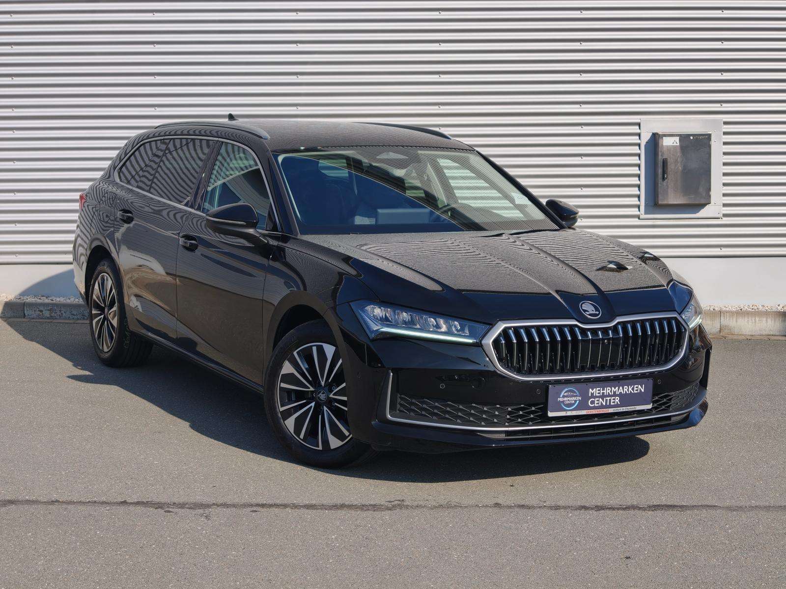Fahrzeugbild eines Skoda Superb