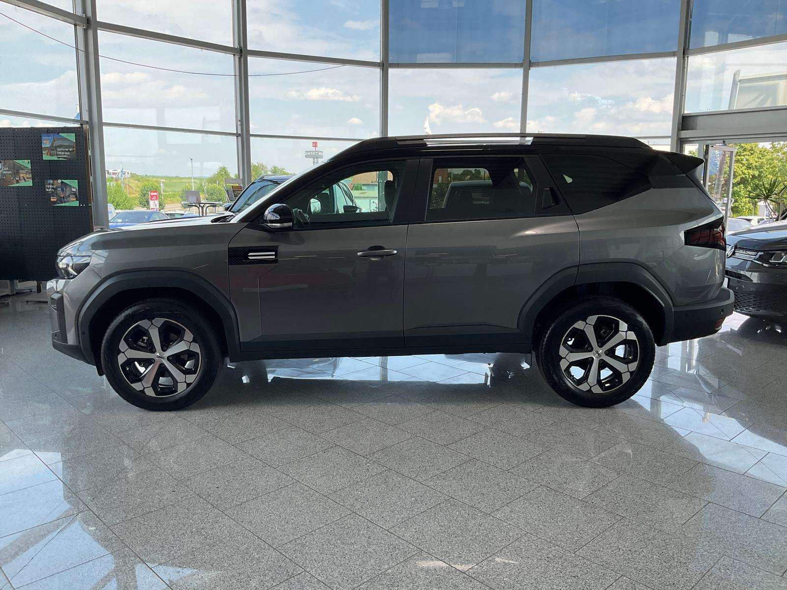 Fahrzeugbild eines Dacia Bigster
