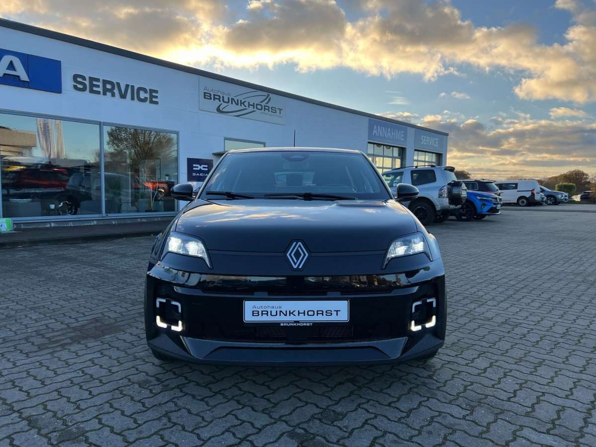 Fahrzeugbild eines Renault 5 E-TECH