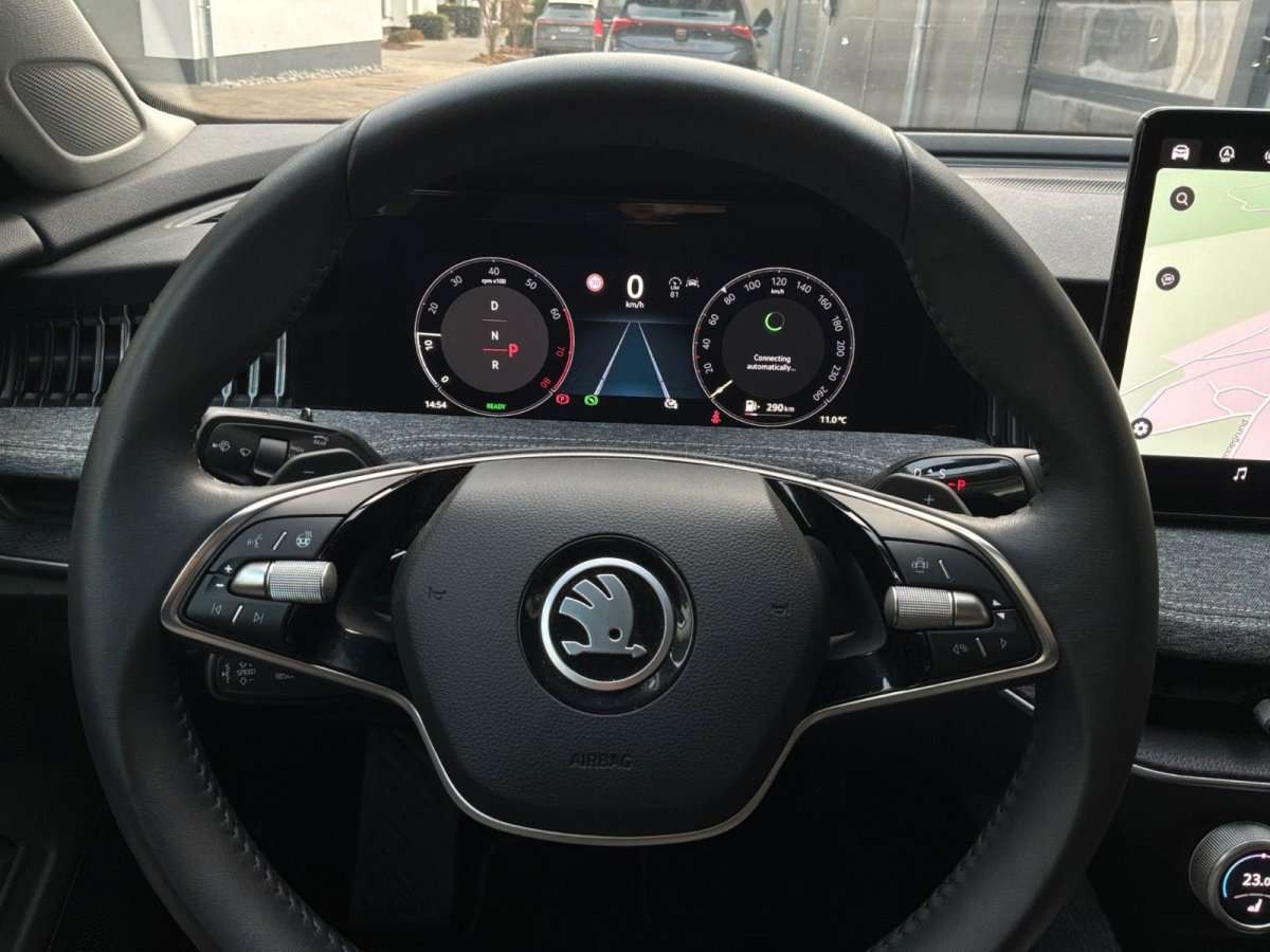 Fahrzeugbild eines Skoda Superb