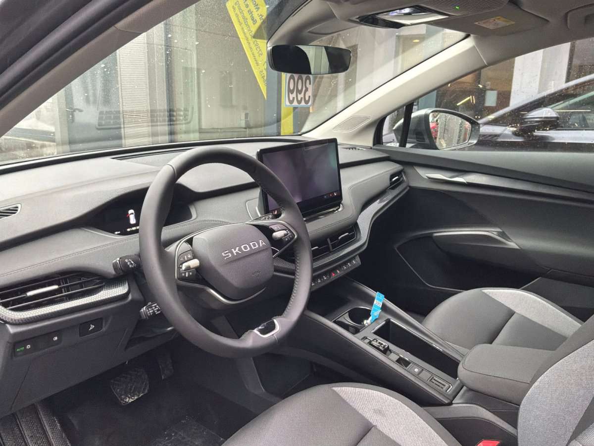 Fahrzeugbild eines Skoda ELROQ