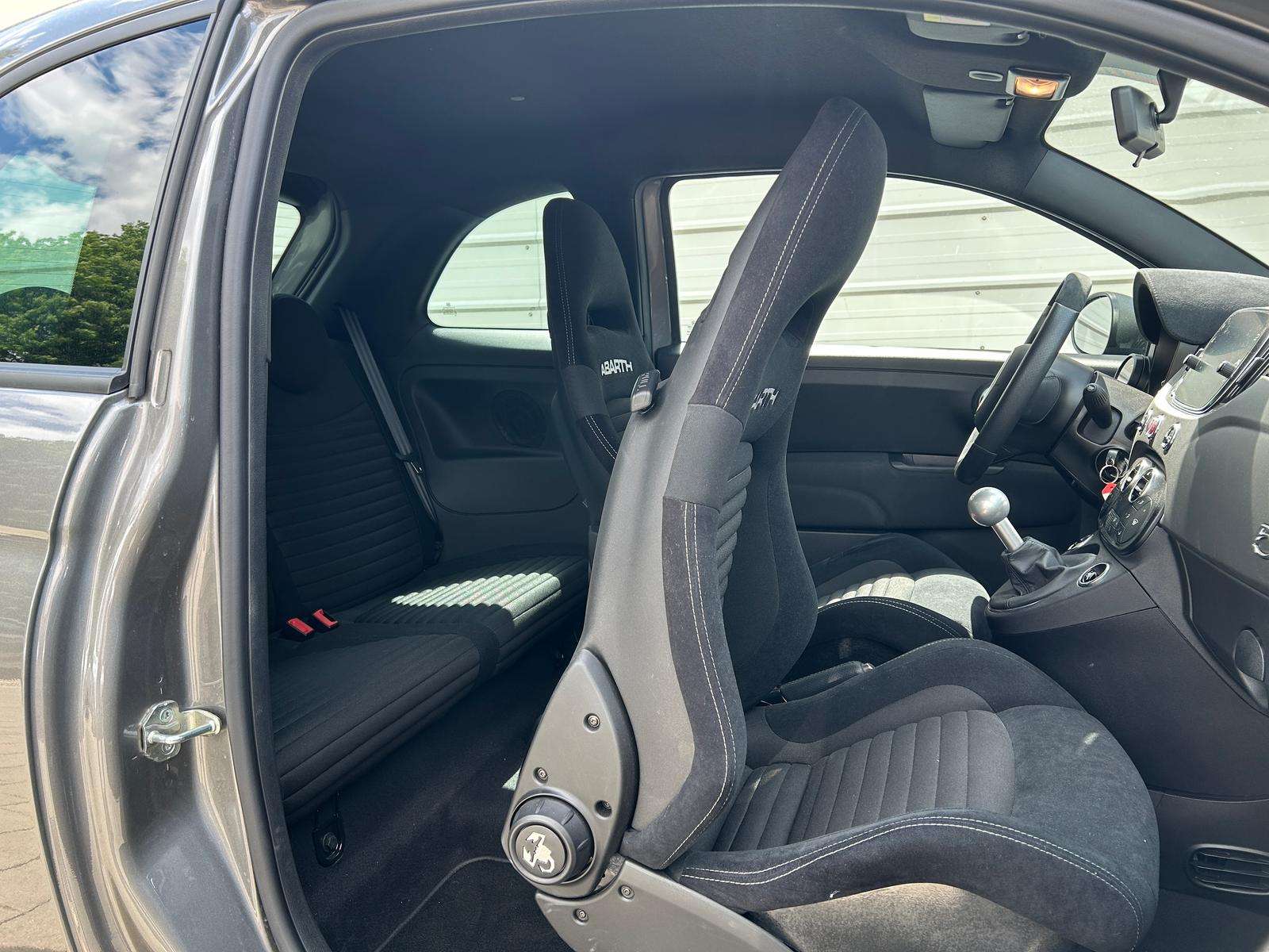 Fahrzeugbild eines Fiat 500