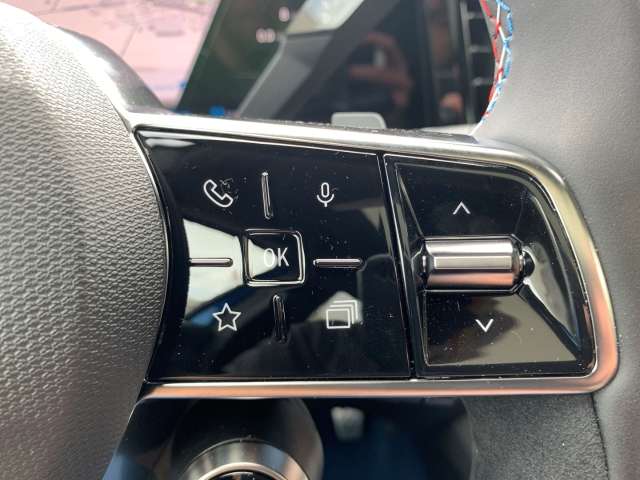 Fahrzeugbild eines Renault Rafale