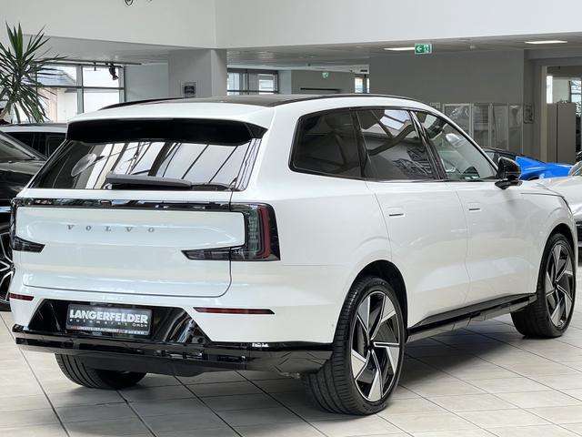 Fahrzeugbild eines Volvo EX90