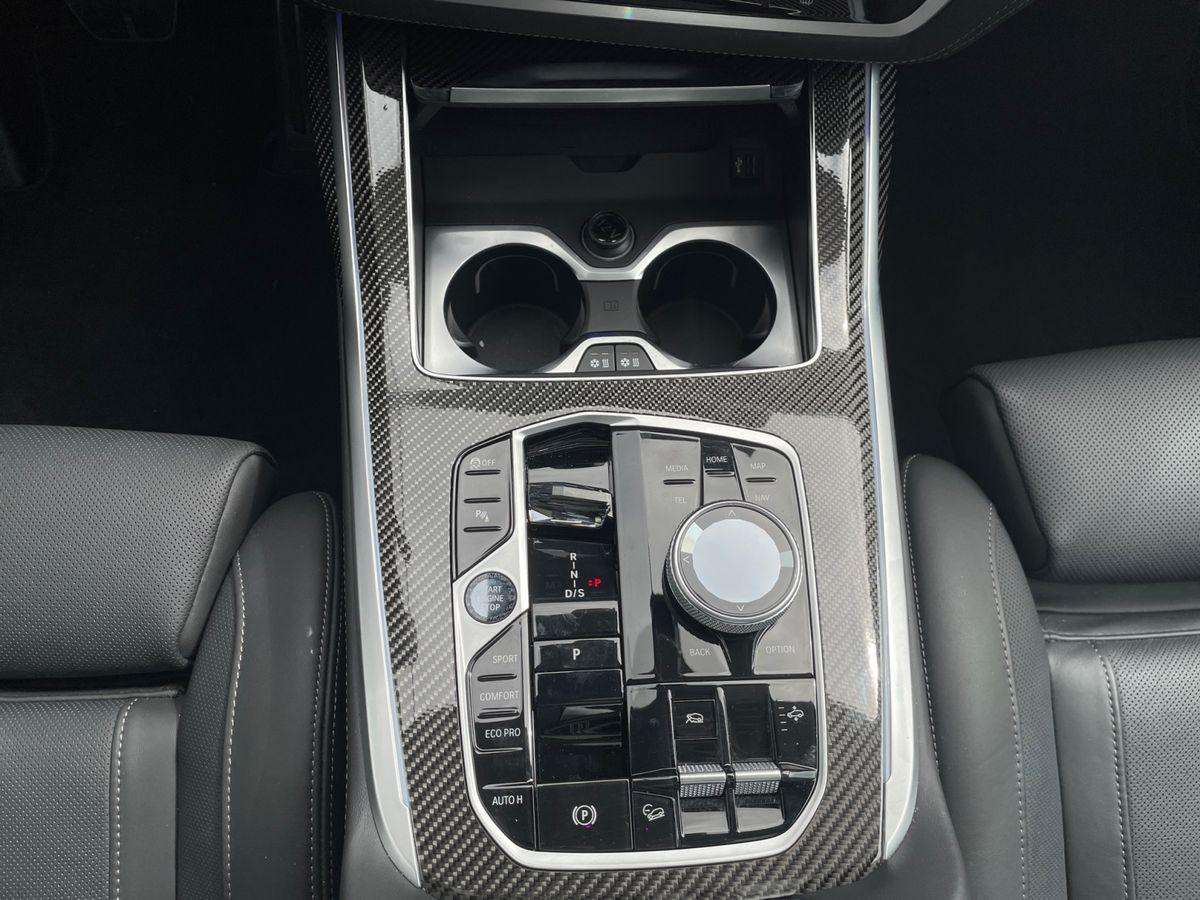Fahrzeugbild eines BMW X7