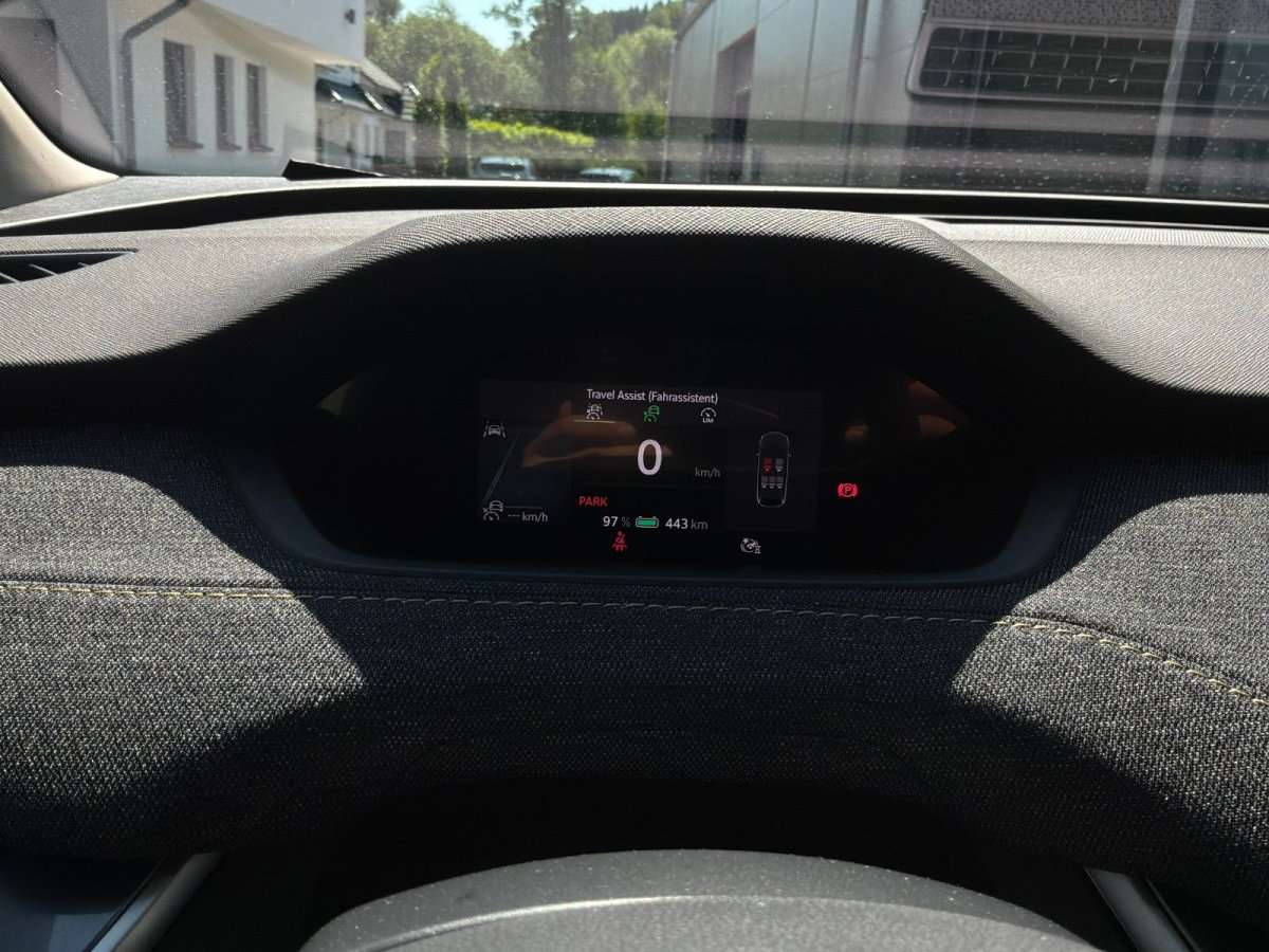 Fahrzeugbild eines Skoda ELROQ