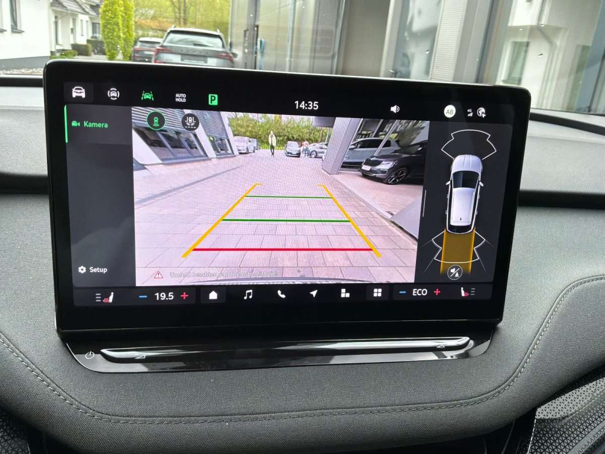 Fahrzeugbild eines Skoda ELROQ